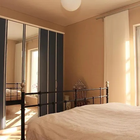 Greenhouse Ein Charmantes Mit Wintergarten Und Terasse Am Teich Erfurt
